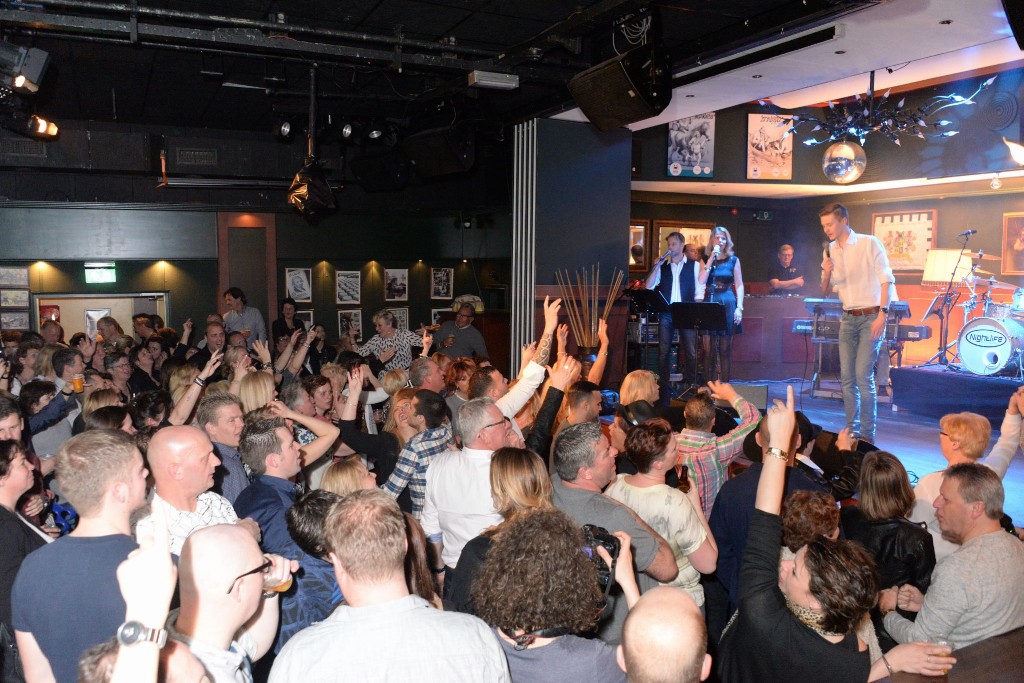 ../Images/Heel Noordwijkerhout zingt Hazes 441.jpg